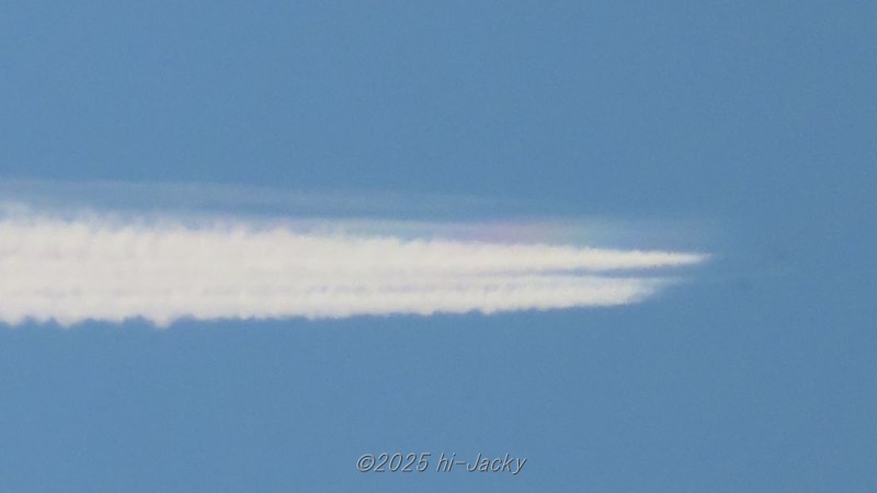 飛行機雲彩雲