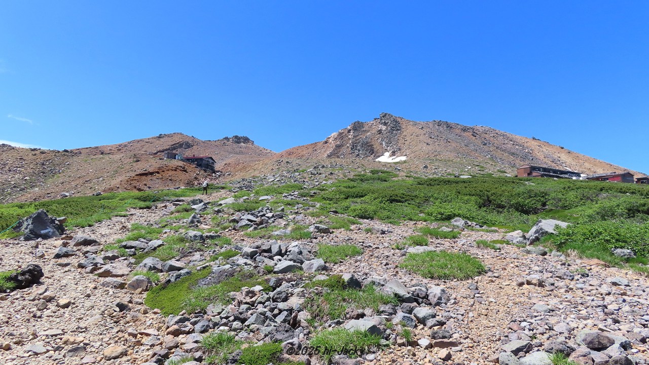 賽の河原から見た御嶽山の剣が峰