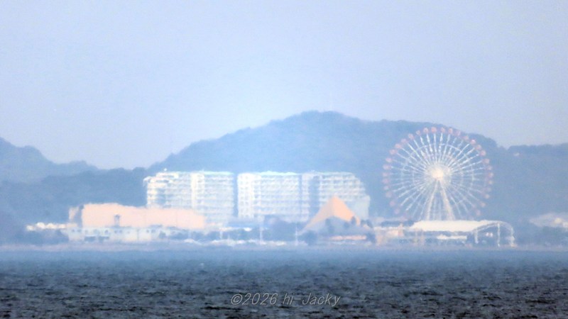 ラグーナ蒲郡の観覧車が蜃気楼により変形