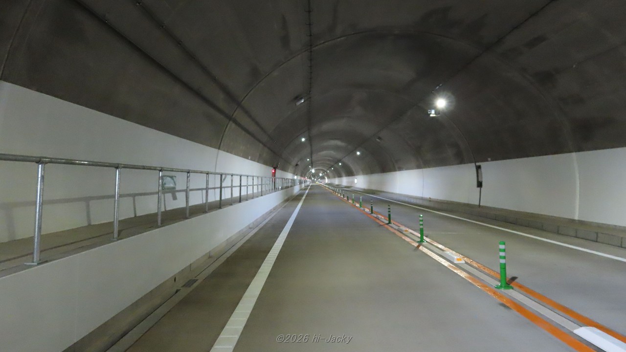 開通前の自動車専用道路